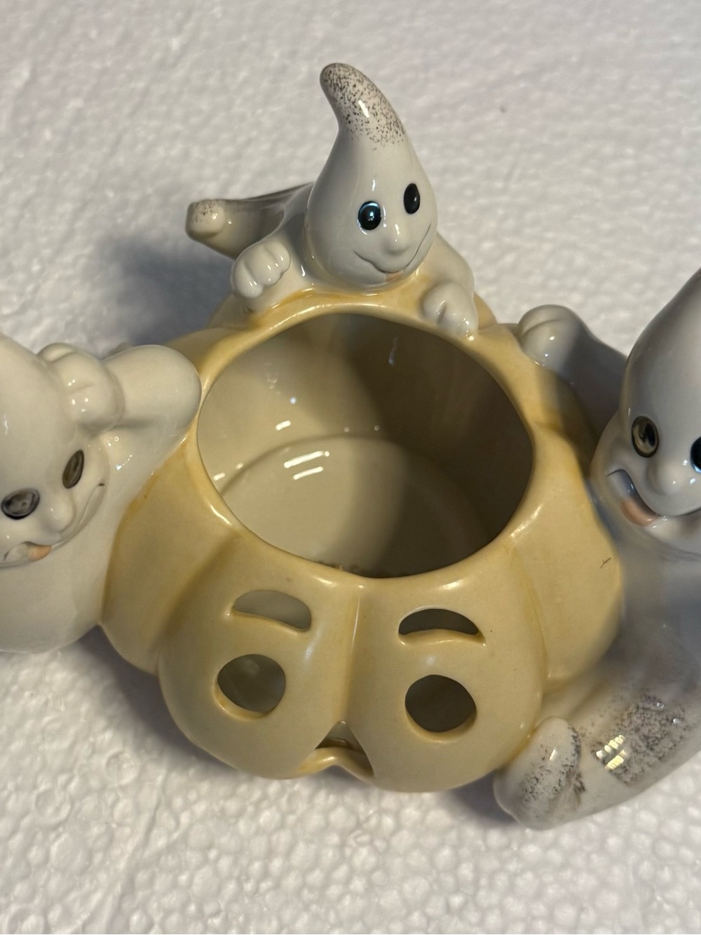 Lenox Vintage Halloween Ghost Trio
Pumpkin Tealight Candle Holder Like New - Picture 3 of 9